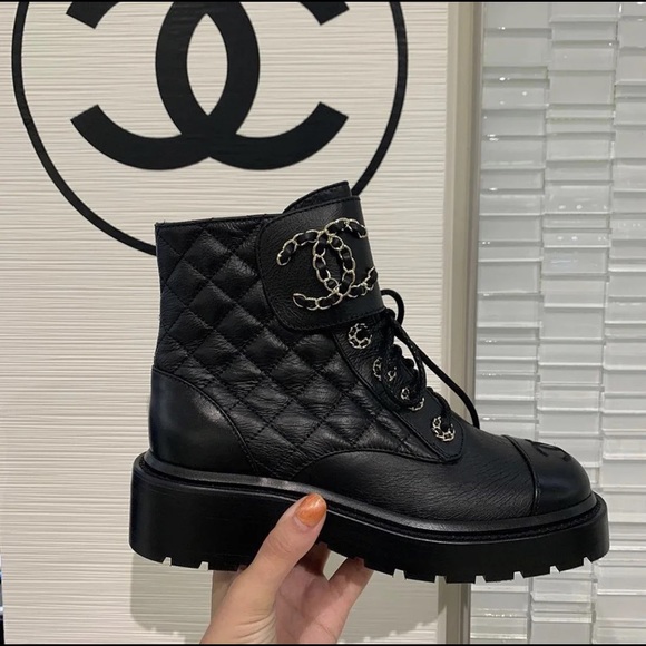 Chanel shoes - Picture 2 of 7